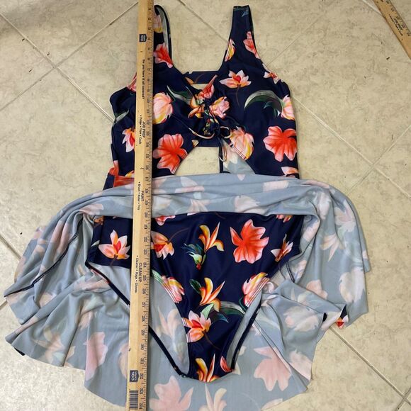 Esprlia Bathing Suit 1 Pc Plus Size 2XL Soft Cup Full Skirt Cut Out Floral Print - Picture 9 of 15